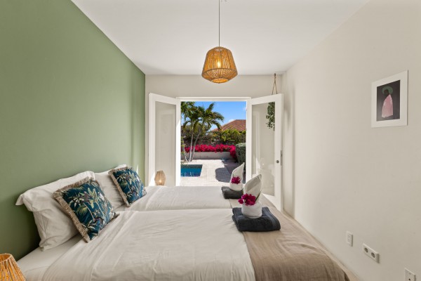Exclusive Investment Opportunity with Ocean Views in Vista Royal