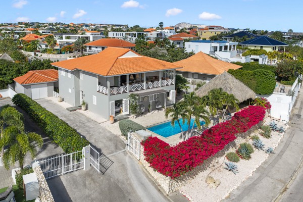 Exclusive Investment Opportunity with Ocean Views in Vista Royal