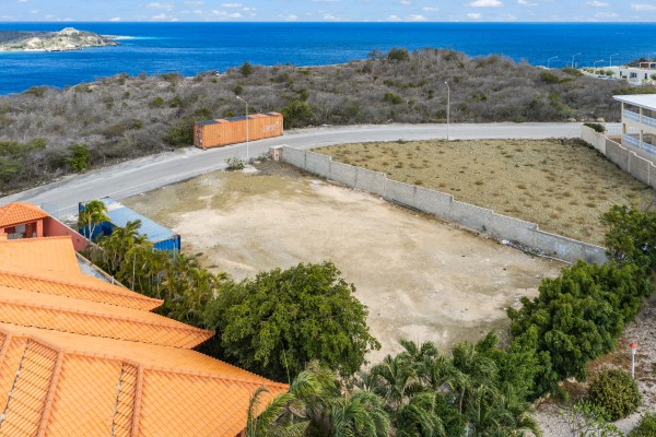 Vista Royal - Spacious lot with panoramic views in touristic area