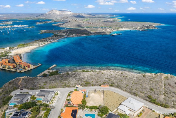 Vista Royal - Ruime kavel met panoramisch uitzicht in populaire wijk