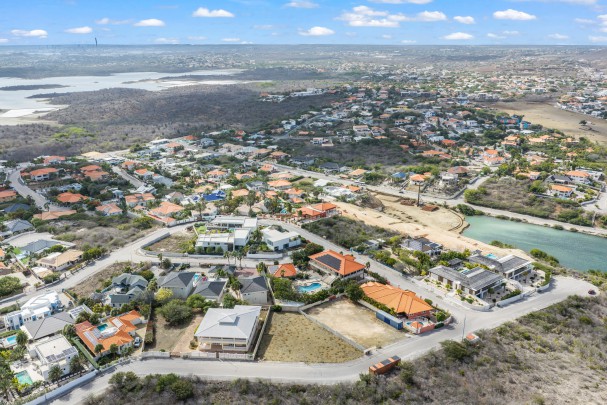 Vista Royal - Ruime kavel met panoramisch uitzicht in populaire wijk