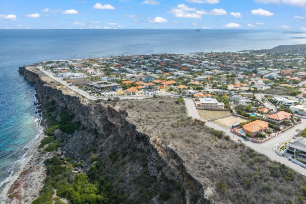 Vista Royal - Ruime kavel met panoramisch uitzicht in populaire wijk