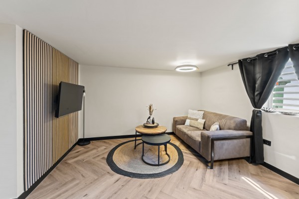 Investment property with 12 renovated apartments in Otrobanda