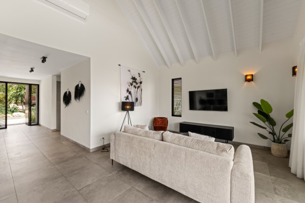 4-Bedroom Villa with Private Pool & Strong ROI in Blue Bay