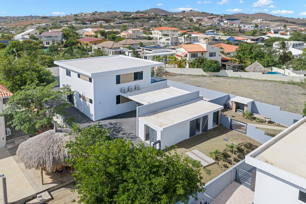 Newly Built Villa with 360° Views and Pool – Jan Thiel Oost photo 4