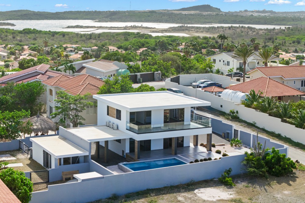 Newly Built Villa with 360° Views and Pool – Jan Thiel Oost photo 9