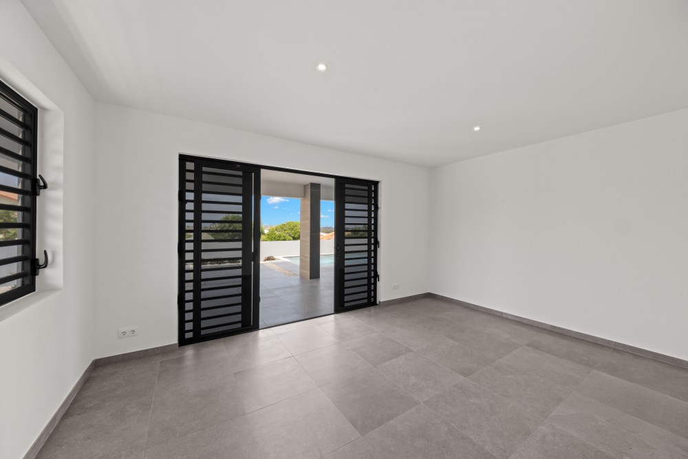 Newly Built Villa with 360° Views and Pool – Jan Thiel Oost photo 12