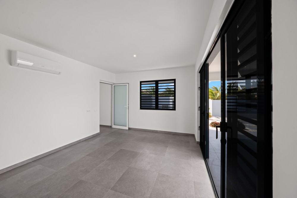 Newly Built Villa with 360° Views and Pool – Jan Thiel Oost photo 13