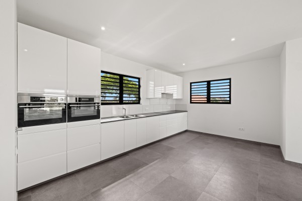 Newly built villa with amazing 360° view and pool – Jan Thiel Oost
