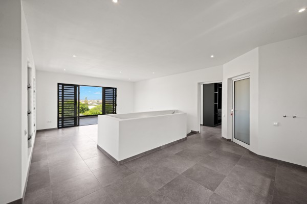 Newly built villa with amazing 360° view and pool – Jan Thiel Oost
