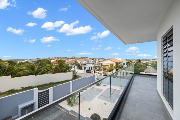 Newly built villa with amazing 360° view and pool – Jan Thiel Oost