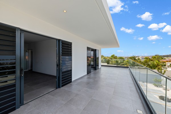 Newly built villa with amazing 360° view and pool – Jan Thiel Oost