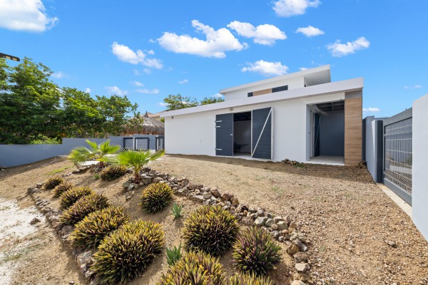 Newly built villa with amazing 360° view and pool – Jan Thiel Oost