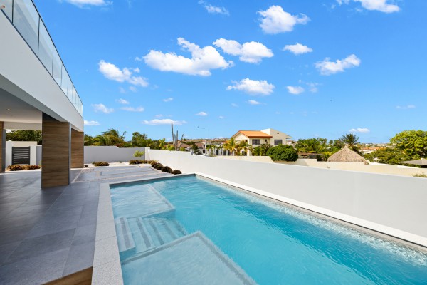 Newly built villa with amazing 360° view and pool – Jan Thiel Oost