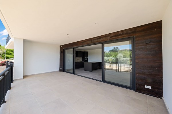 Modern Unfurnished Apartment in The Breeze - Blue Bay
