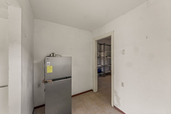Detached House on a Spacious Lot on Caracasbaaiweg