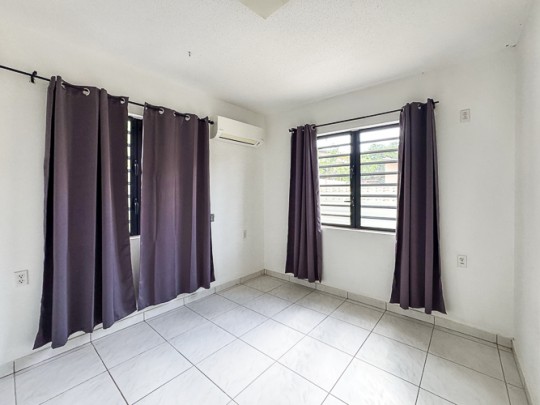 Spacious 3-bedroom villa in quiet residential area
