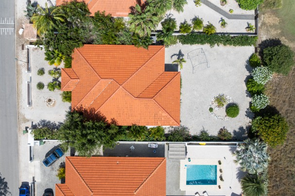 Blue Bay BL-19 – Spacious Villa on Golf Course
