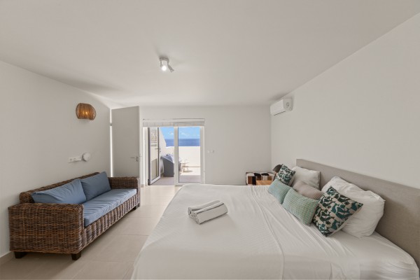 Blue Bay - Spectacular Oceanfront Penthouse fit for vacation rental