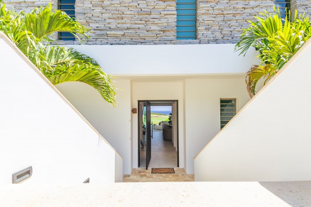 THE CAPE 6 - Exclusive apartment with sea view and private pool.