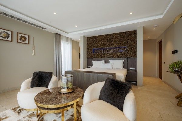 Blue Bay BQ9 - Most Exclusive Oceanfront Villa in Curaçao