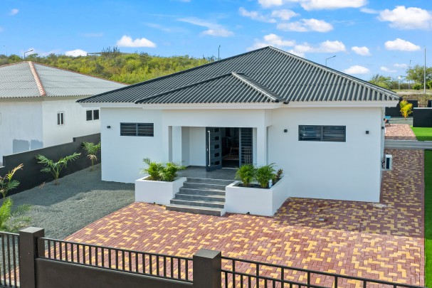 Fully Furnished Modern 3-Bedroom Villa with Spectacular Sea Views