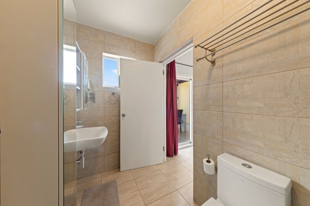 Apartment with Spacious Terrace in Vista Monta&ntilde;a