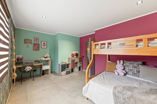 Blue Bay – Fraai gerenoveerde villa met zwembad aan golfbaan  