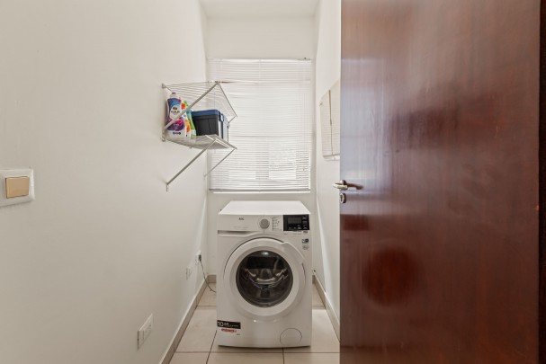 Blue Bay L-section &ndash; three-bedroom villa with a lovely outdoor space