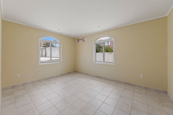 Cas Grandi &ndash; Spacious fixer-upper with apartment in a quiet location