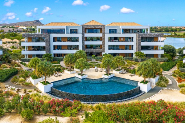 The Shore – Luxury Furnished Apartment with Direct Beach Access