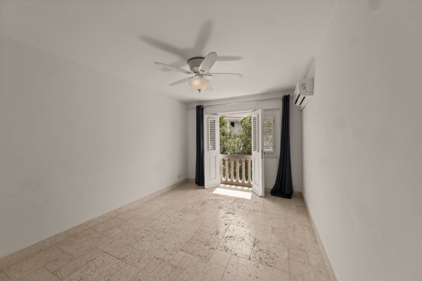 Blue Bay BD61 - Spacious Villa with Guest Apartment
