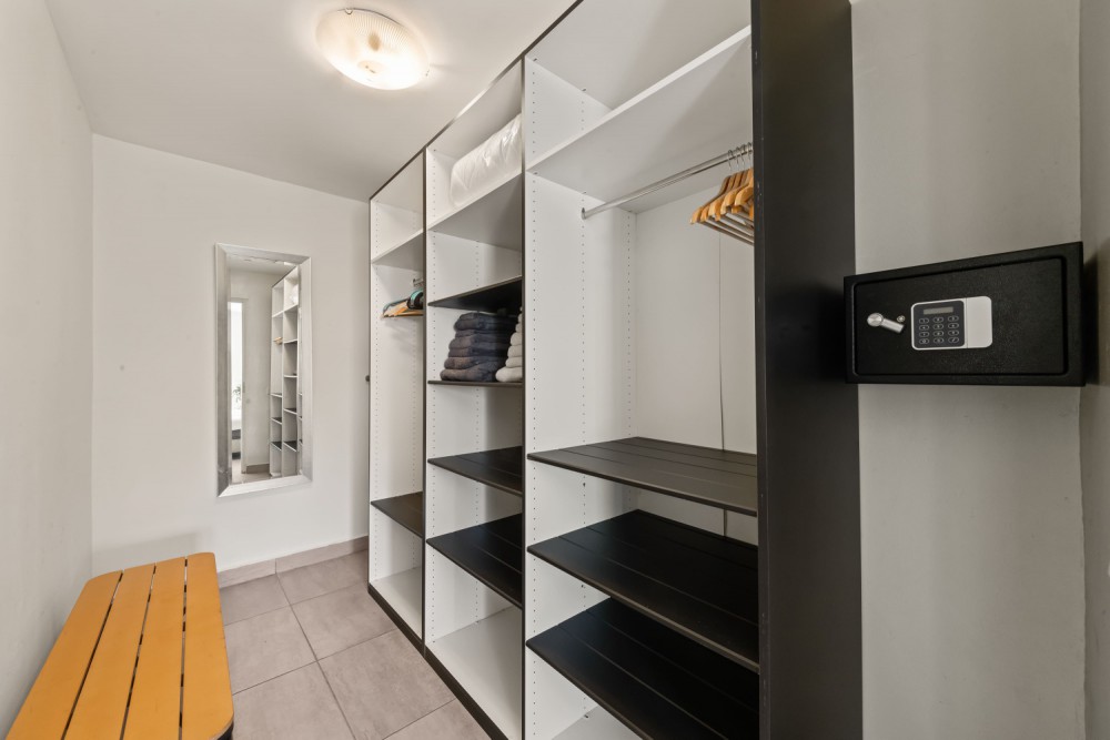 Fully Furnished 1-Bedroom Apartment with Holiday Rental Potential photo 22