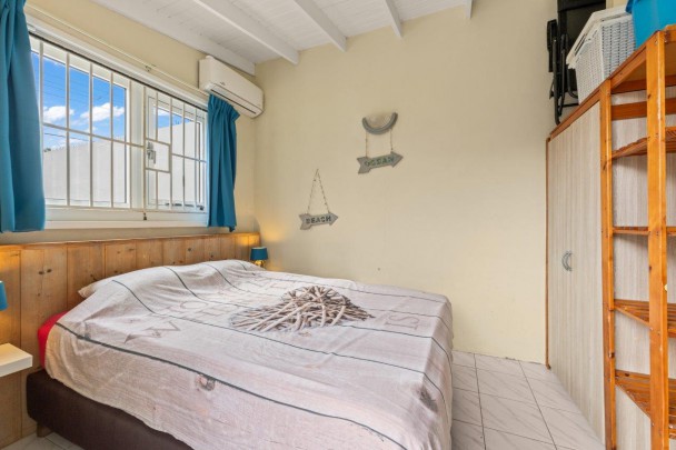 Montaña - Recompensa Park Detached 2-Bedroom Bungalow with Studio