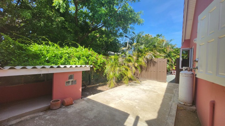 Moderne gezinswoning met zwembad in Tiffany Residence Curaçao