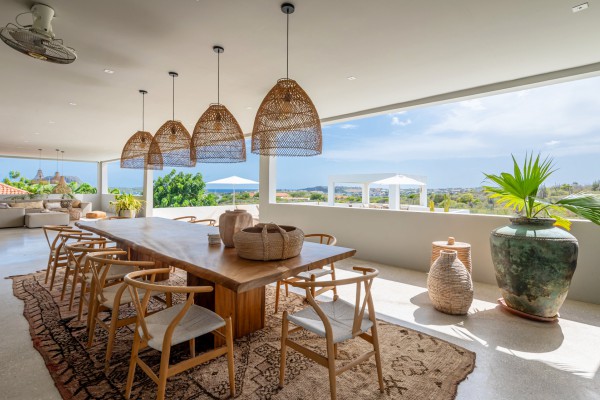 Jan Sofat – Luxury villa with panoramic sea views 