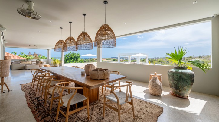 Jan Sofat – Luxe villa met panoramisch uitzicht