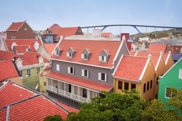 Luxury Fully Furnished 2-Bedroom Apartment in Punda