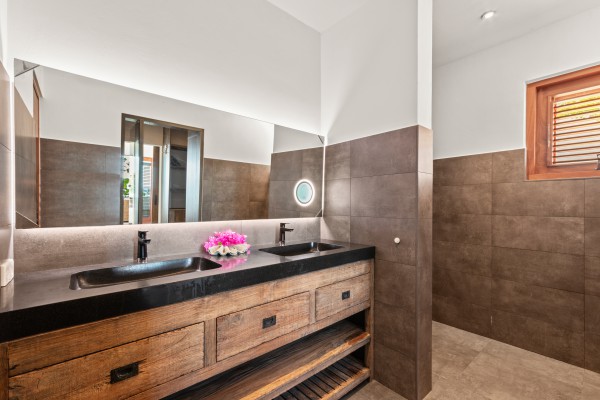 Cas Abao – Modern 5-Bedroom Oceanview Villa