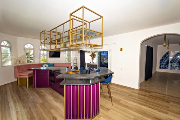 The Ambassador | Draaiend resort in Brakkeput Abao, turnkey