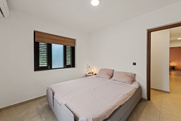 Blue Bay - Stylish 5-Bedroom Villa with Pool on the Golf Course