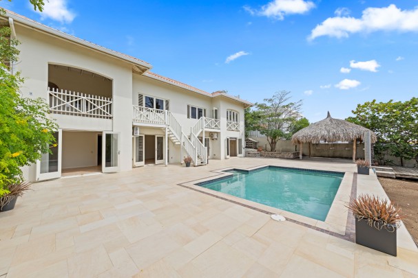 Stylish Jan Thiel Villa with Pool and Exceptional Investment Potential