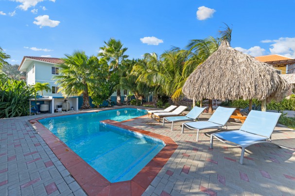 Apartment with Spacious Terrace in Vista Monta&ntilde;a