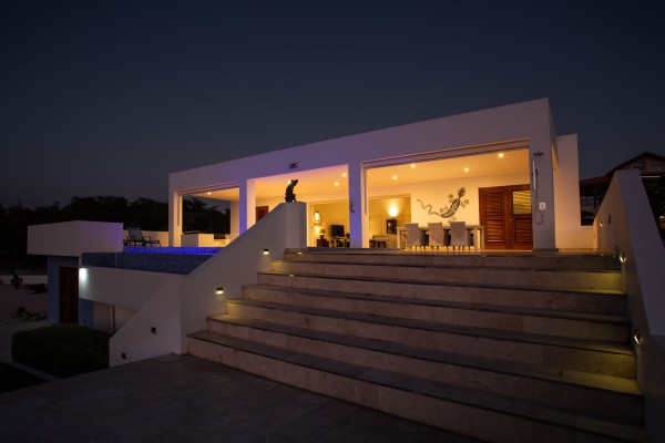 Luxury Blue Bay villa with sea view, pool & guest apartment