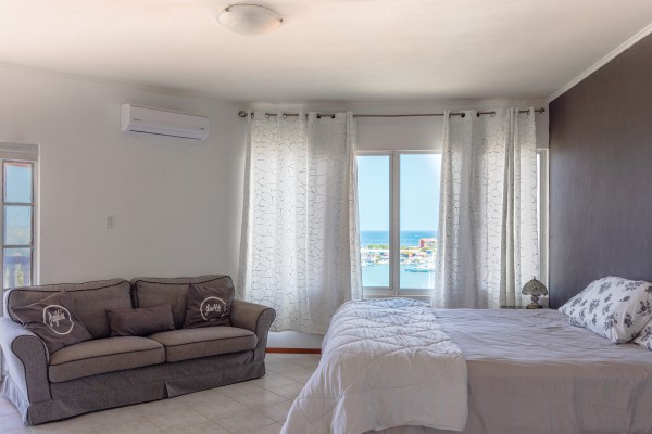 Majestic Hilltop Villa with Endless Ocean Views -  Brakkeput, Curaçao