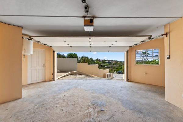 Cas Grandi – Villa in an Elevated Location
