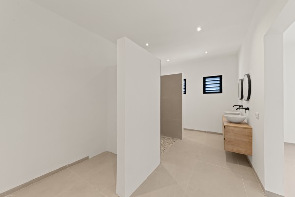 Blue Bay - Luxury new build 4 bedroom villa with private pool 
