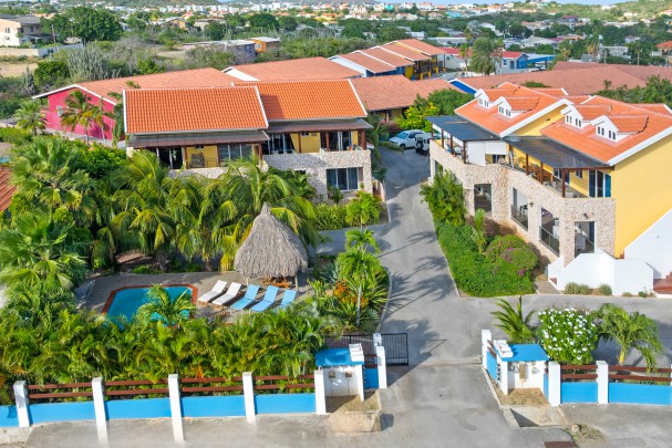 Apartment with Spacious Terrace in Vista Monta&ntilde;a