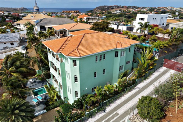 The Ambassador | Draaiend resort in Brakkeput Abao, turnkey