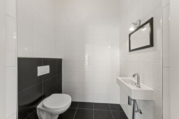 Blue Bay BB-39 – Spacious Villa with Pool and Sea View